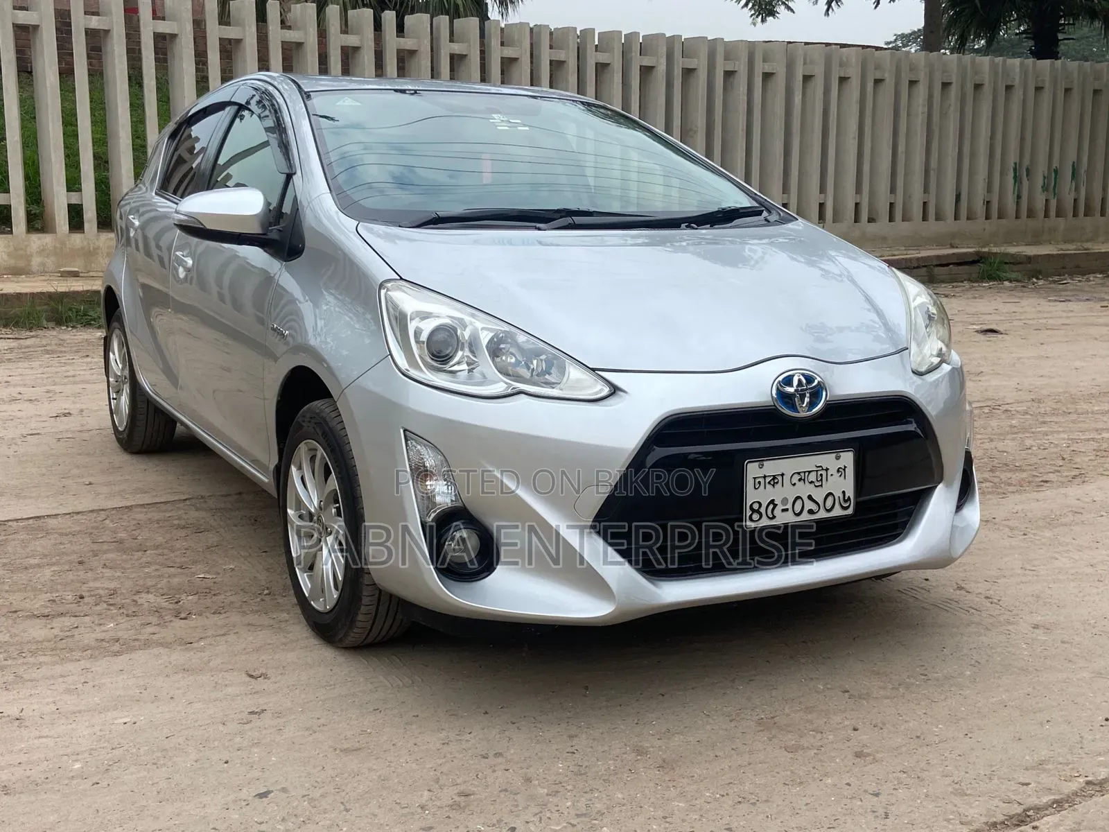 Toyota Aqua 2015 Silver