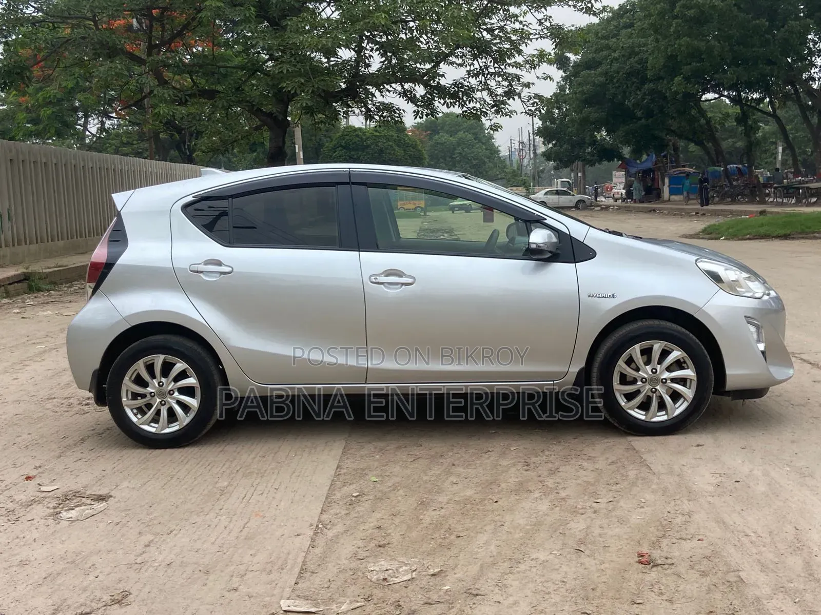 Toyota Aqua 2015 Silver