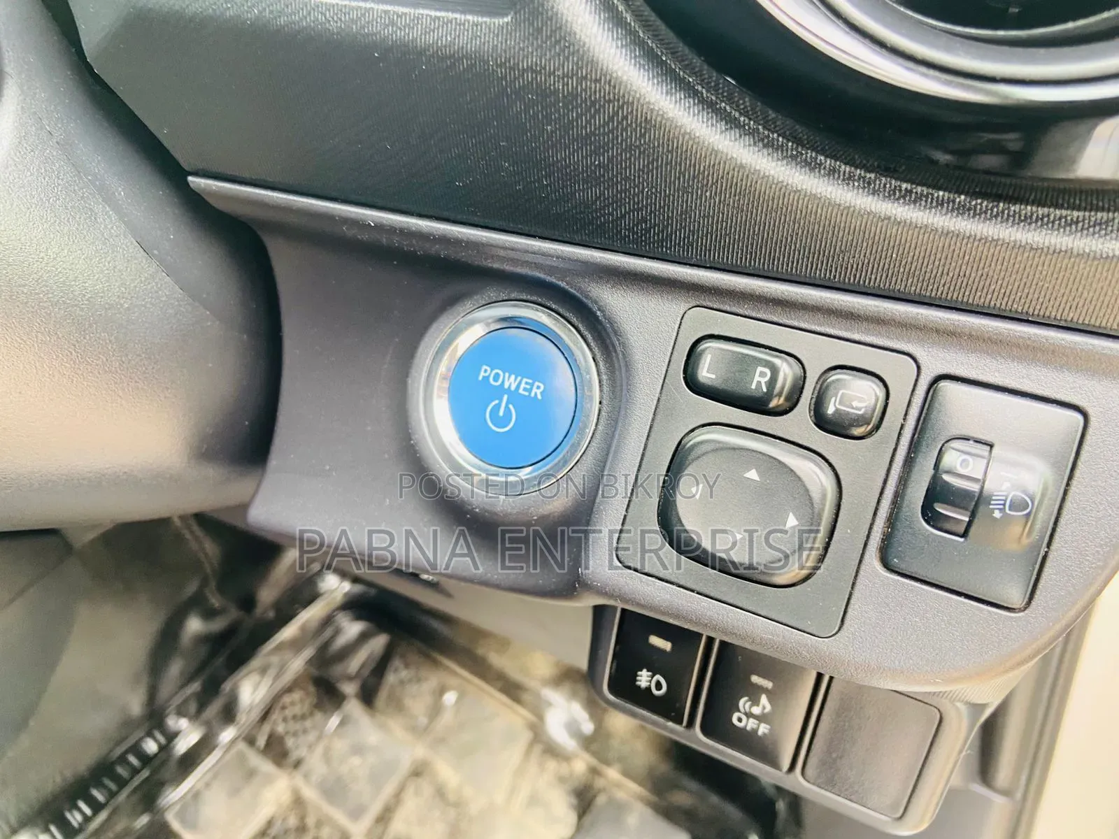 Toyota Aqua 2015 Silver
