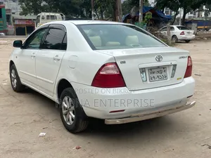 Toyota Corolla 2005 White