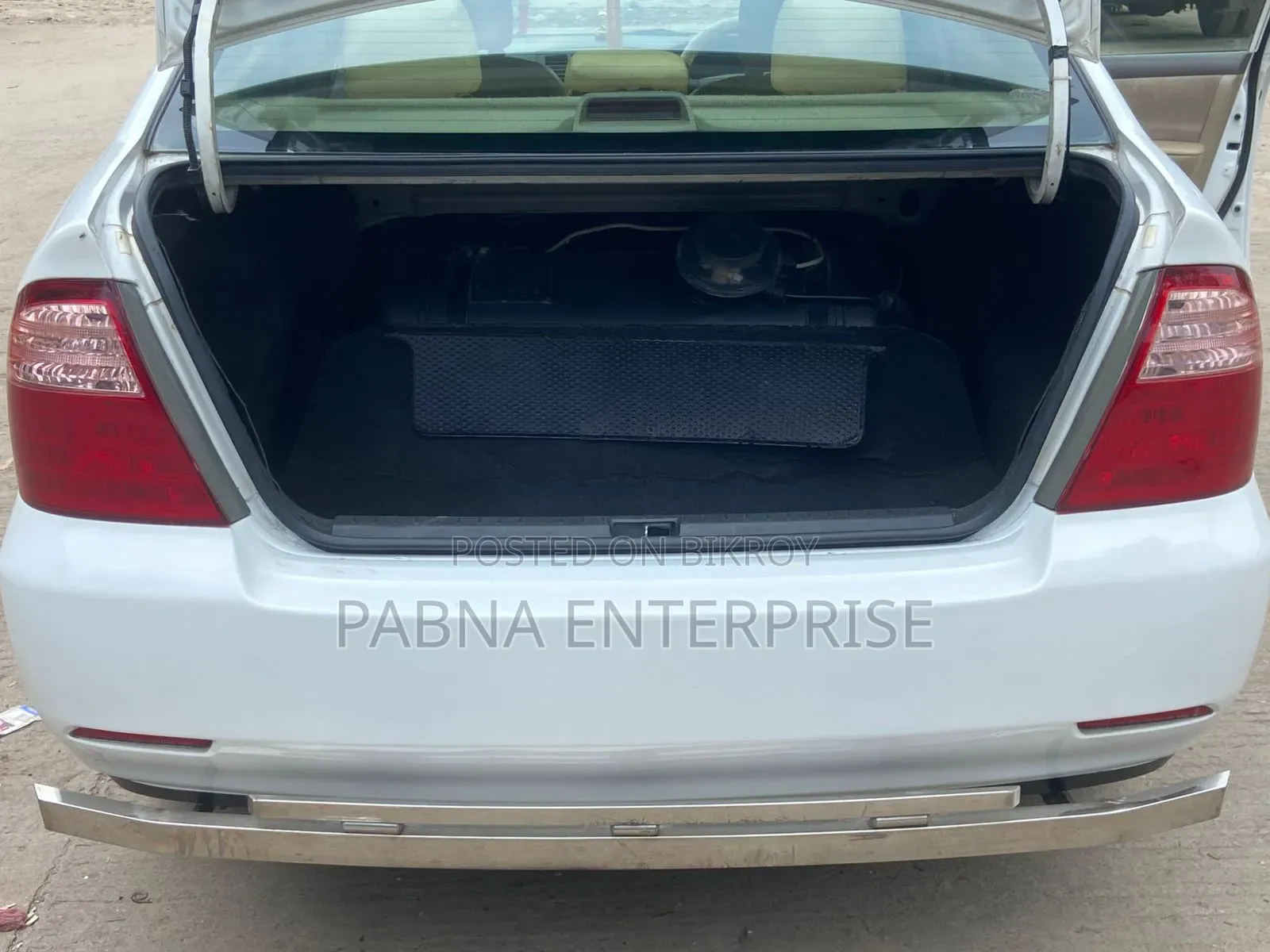 Toyota Corolla 2005 White