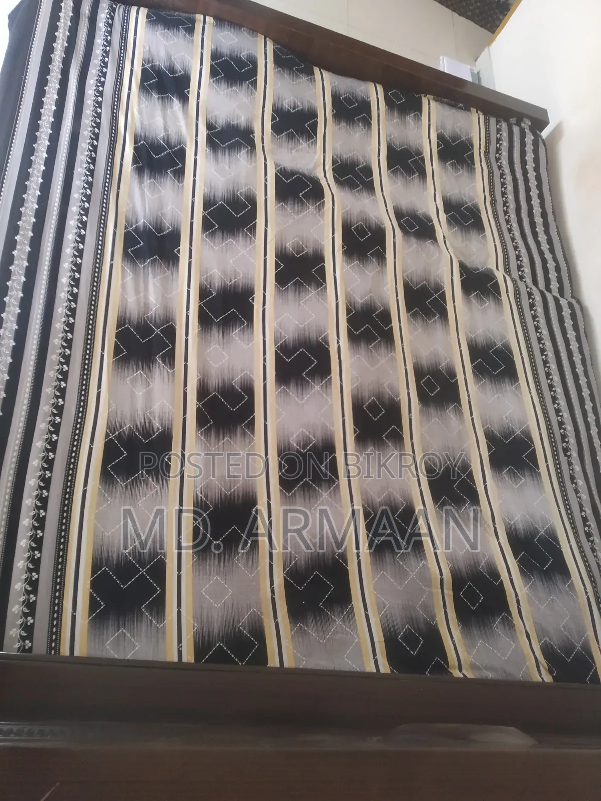 Big Bed (Almost New)