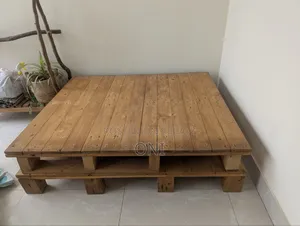 Chouki/ Wooden Pallet / Semi Double Bed