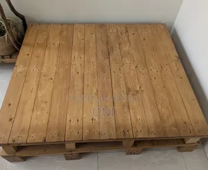 Chouki/ Wooden Pallet / Semi Double Bed