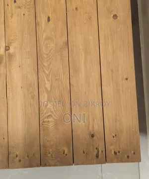 Chouki/ Wooden Pallet / Semi Double Bed