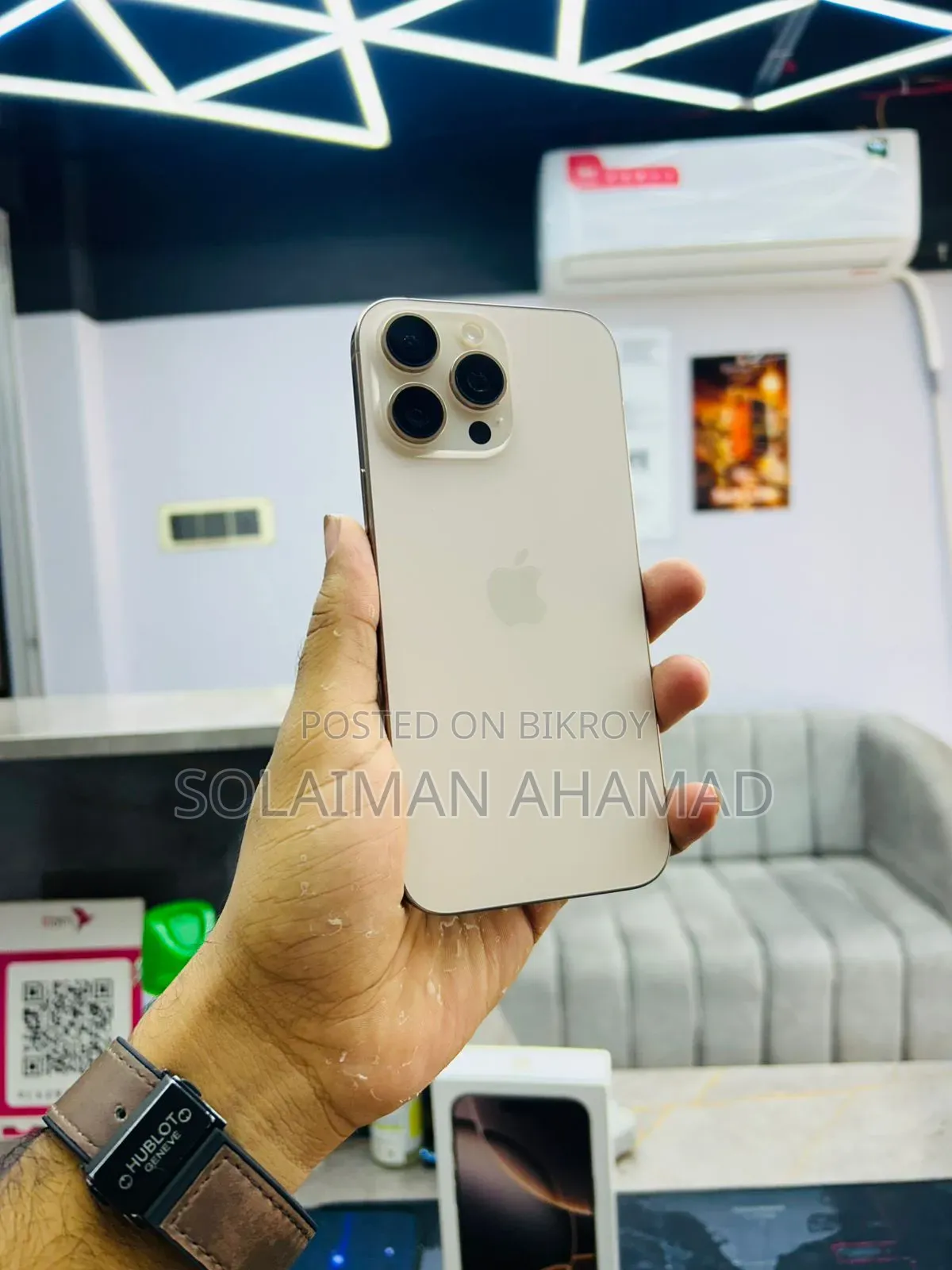 New Apple iPhone 16 Pro Max 256 GB Gold