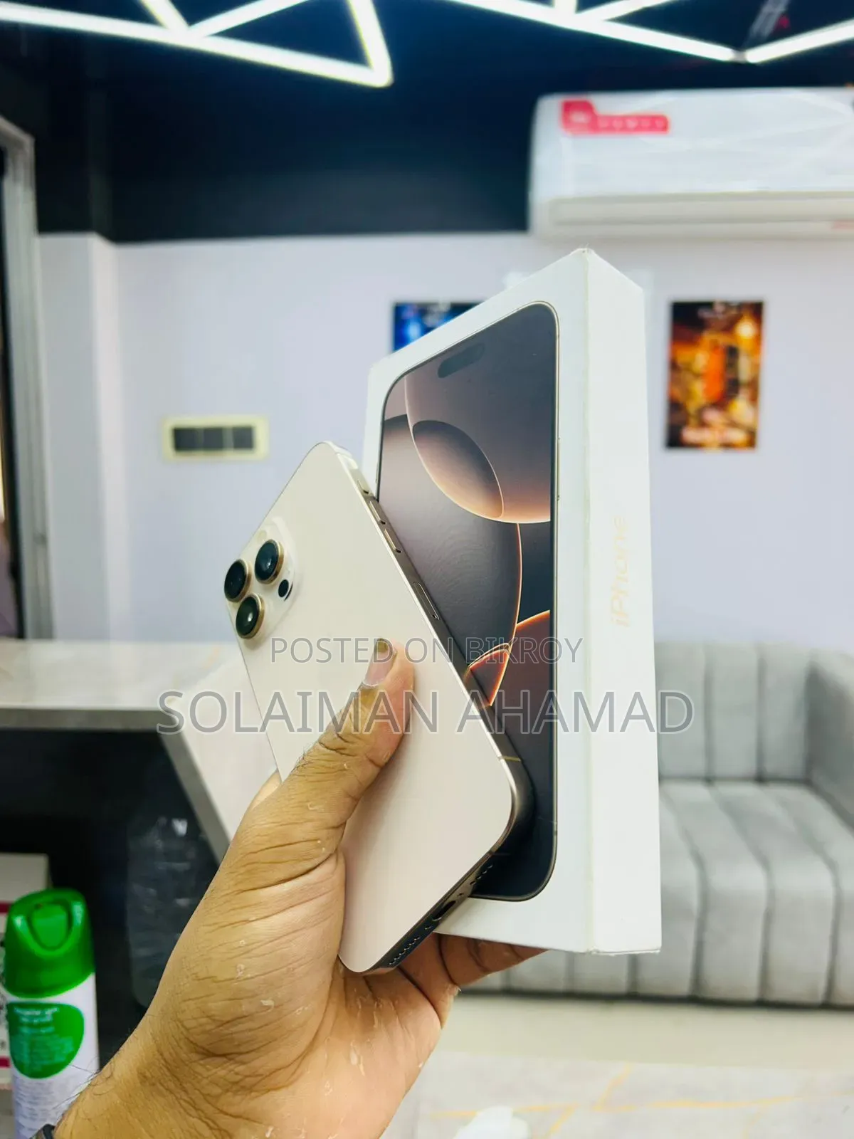 New Apple iPhone 16 Pro Max 256 GB Gold