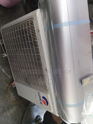 গিরি হট এন্ড কুল এসি