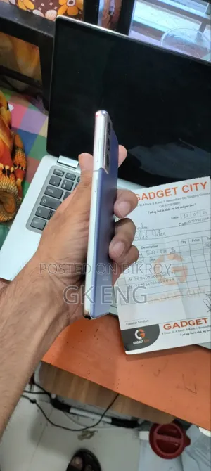 New Samsung Galaxy S21+ 5G 128 GB Purple