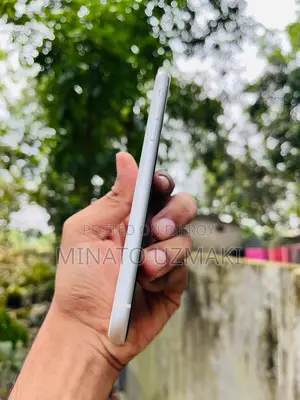 Apple iPhone 11 128 GB White