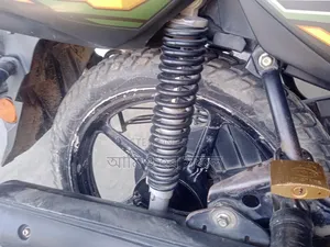 Yamaha DT175 2021