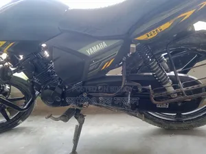 Yamaha DT175 2021