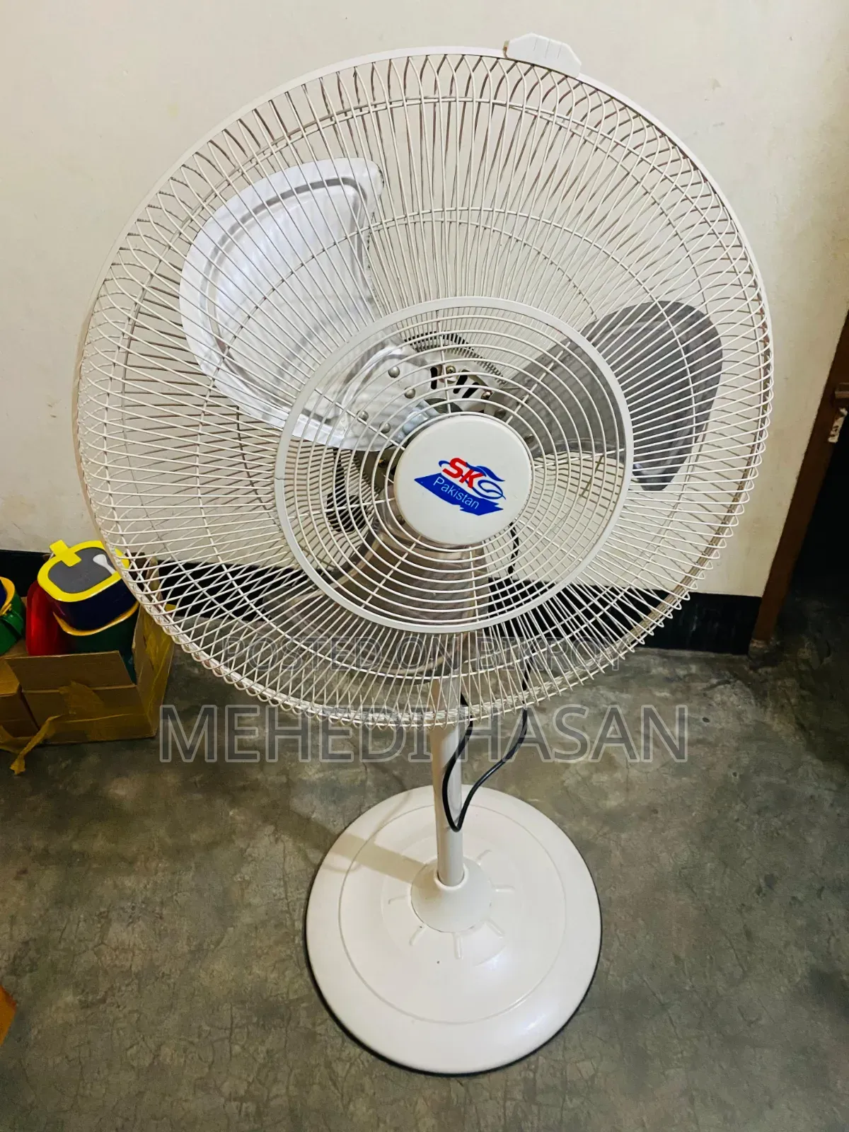 SKG 20" Pakistan Original Stand Fan