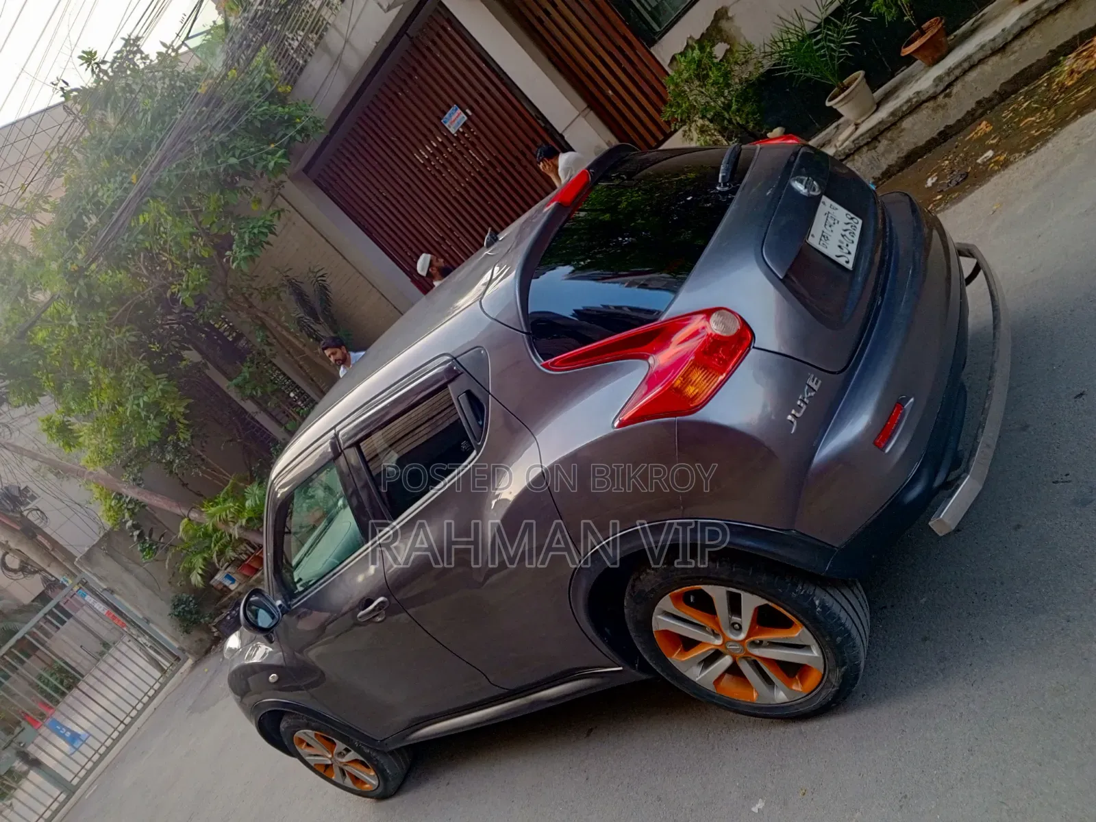 Nissan Juke SV Automatic 2011 Beige