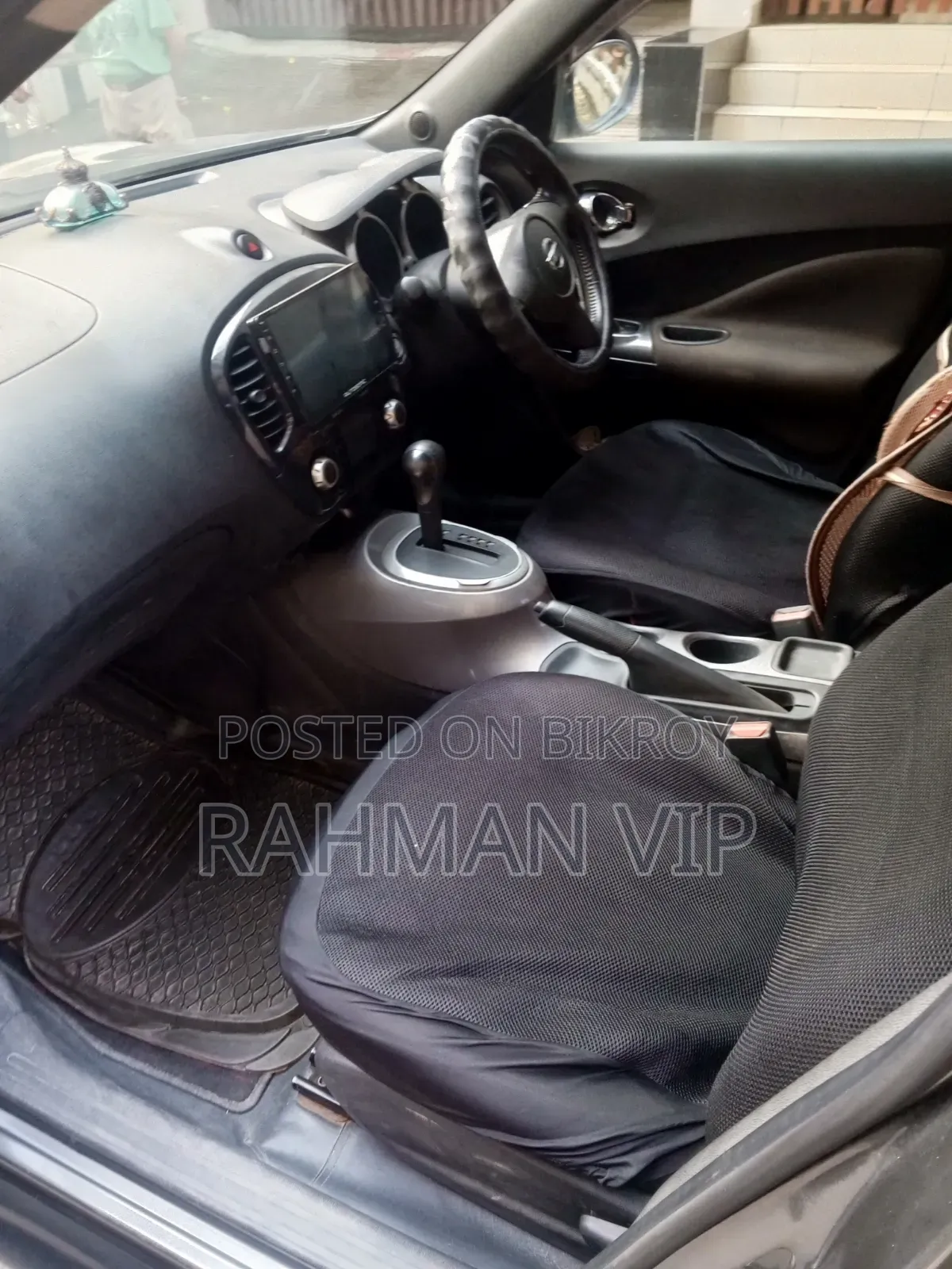 Nissan Juke SV Automatic 2011 Beige