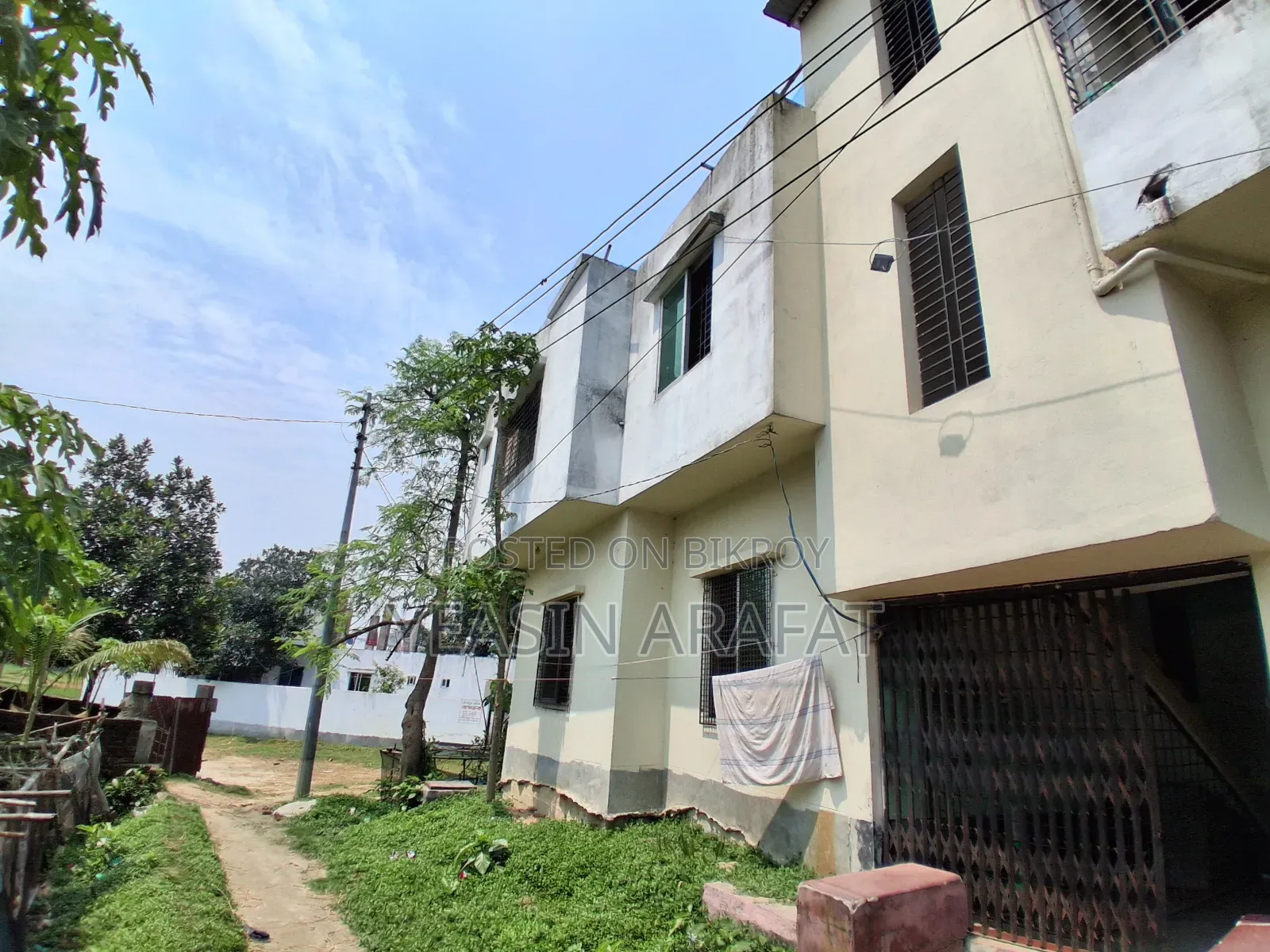 Furnished 2bdrm House in 2.15 Katha, Two-Story, Uttara for sale
