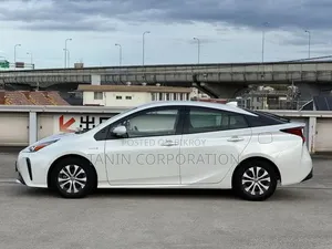 Toyota Prius 2020 Pearl