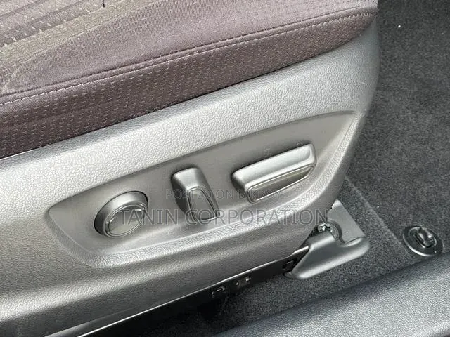 Toyota Prius 2020 Pearl