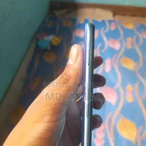 Realme 9i 128 GB Blue