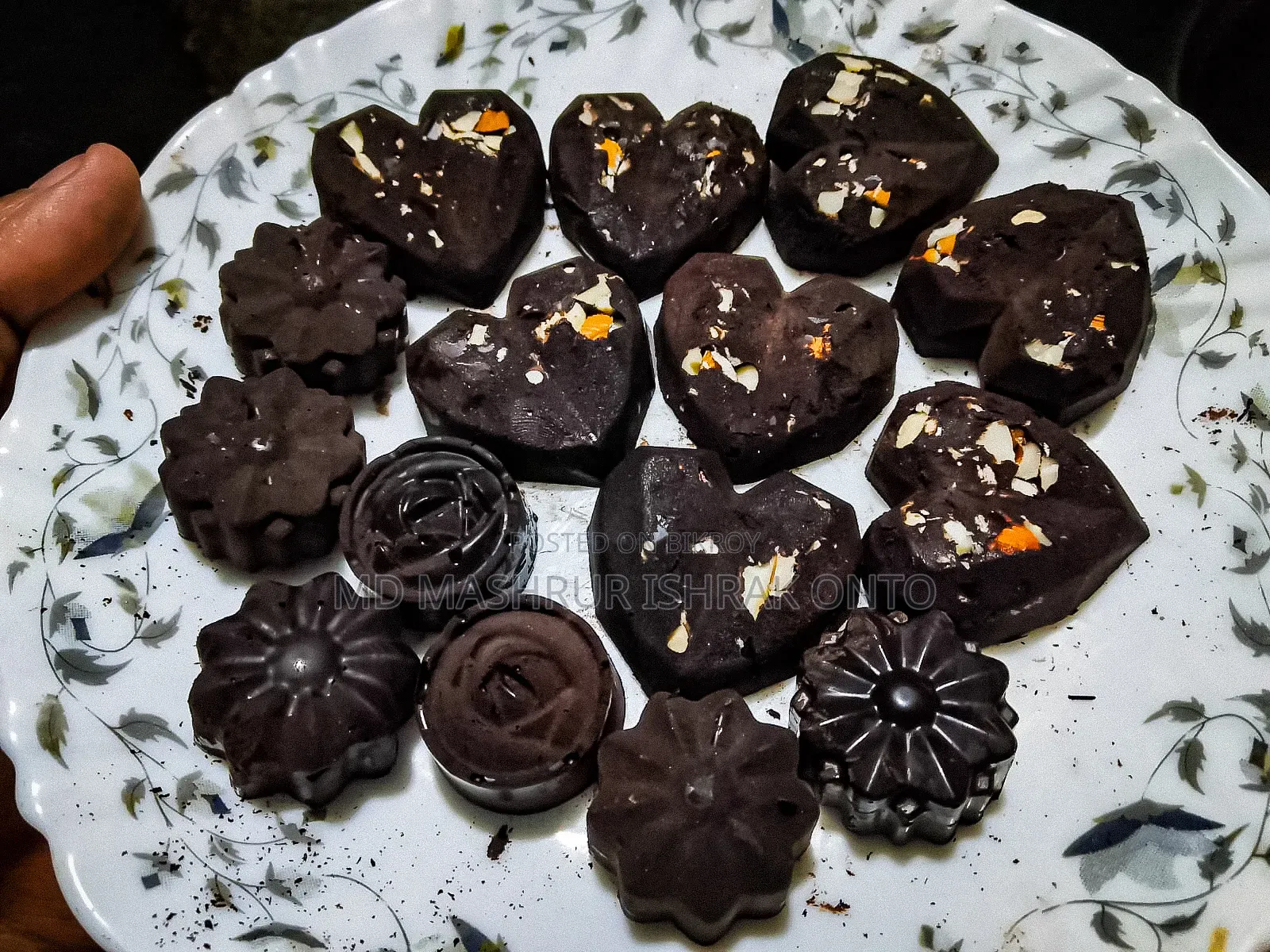 হ্যান্ডমেড চকলেট