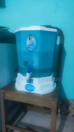 Gold Plus Gravity Based Uf Water Purifier 20l - White and Sky Blue