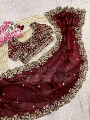 Viral Madhuri Saree