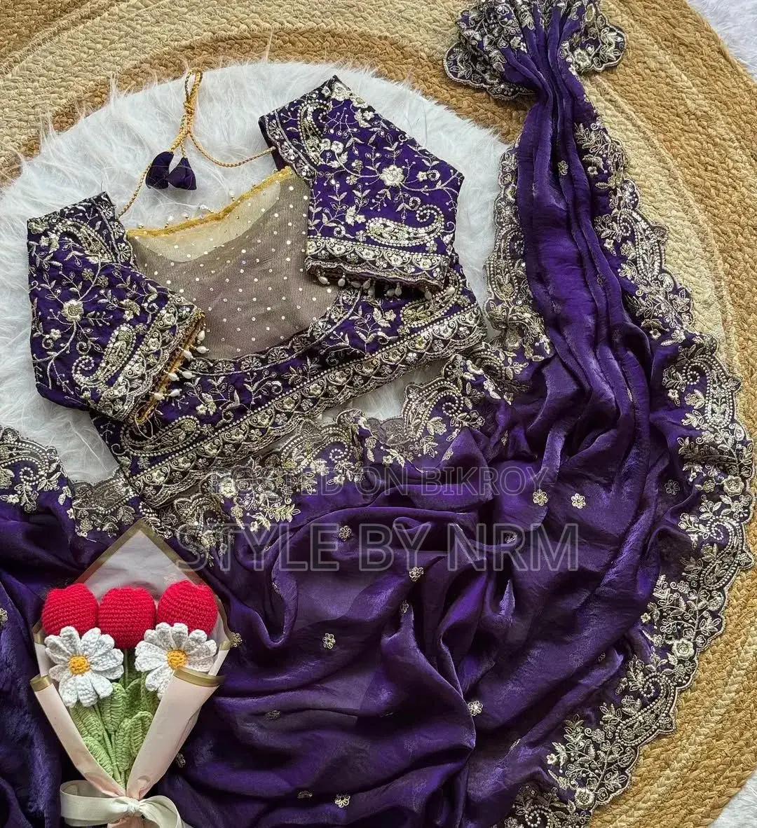 Viral Madhuri Saree