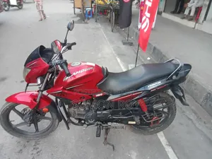 Hero Glamour 2016 Red