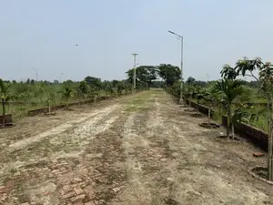 ১০ কাঠার রেডি প্লট বিক্রয় | ১০০' এভিনিউ রোড ও মেট্রোরেল সংলগ্ন