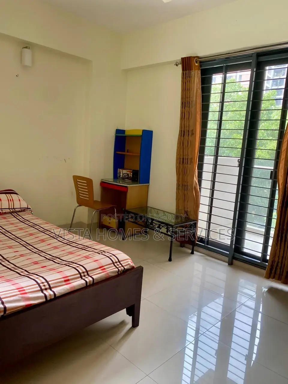 Furnished 3bdrm Apartment in Assurance Lake, Gulshan for Rent