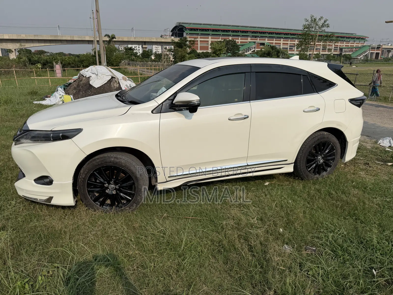 Toyota Harrier 2.0 4WD 2014 White