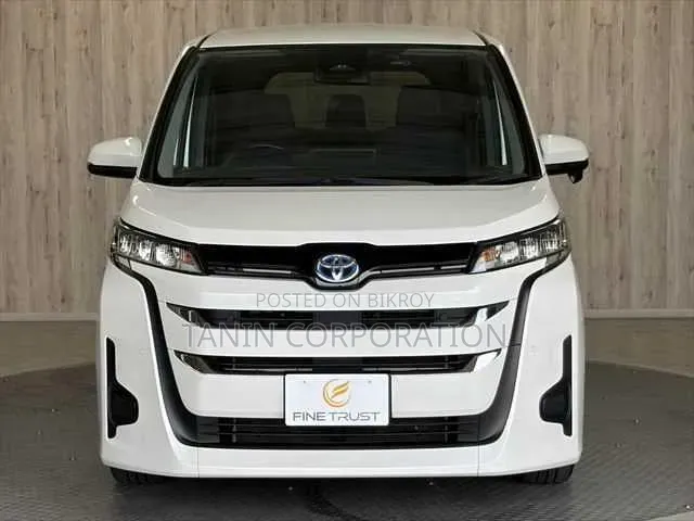 Toyota Noah 2022 Pearl