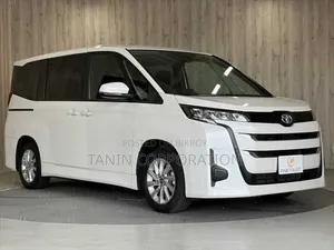 Toyota Noah 2022 Pearl