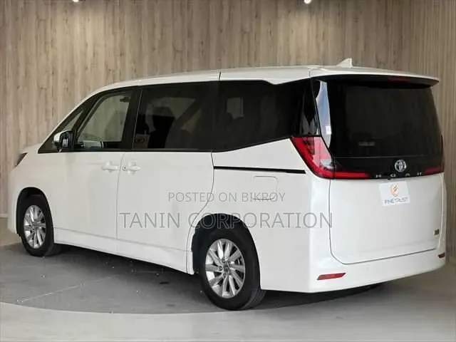 Toyota Noah 2022 Pearl