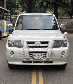 Mitsubishi Pajero 3.5 V6 GDI Elegance Automatic 2005 White