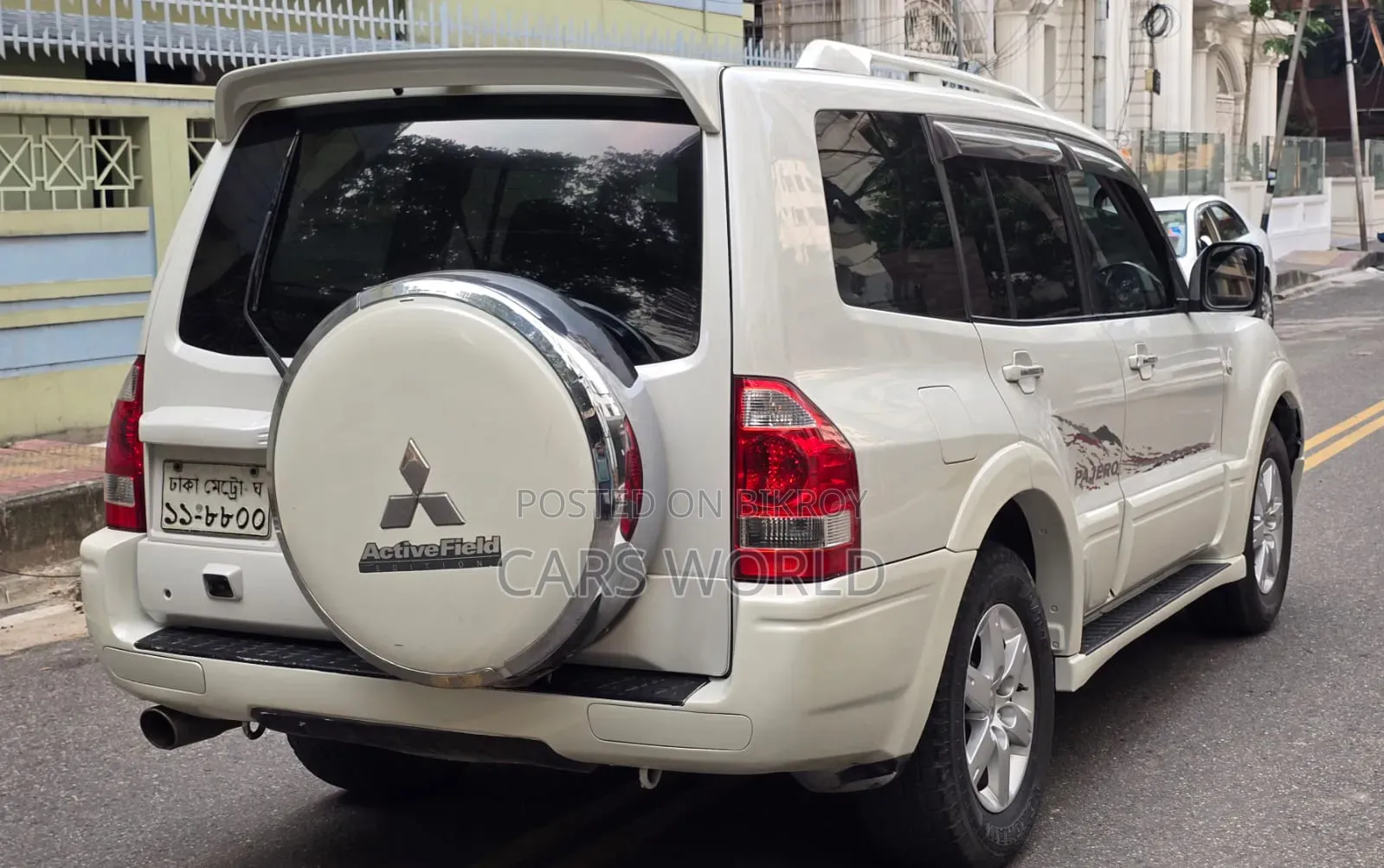 Mitsubishi Pajero 3.5 V6 GDI Elegance Automatic 2005 White
