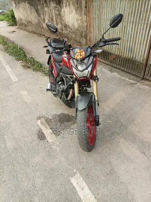 Runner Bolt 165R 2023 Red