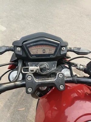 Runner Bolt 165R 2023 Red