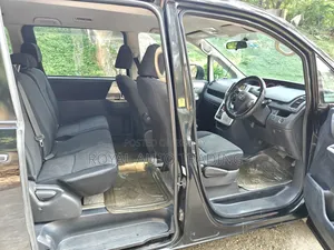 Toyota Noah 2012 Black