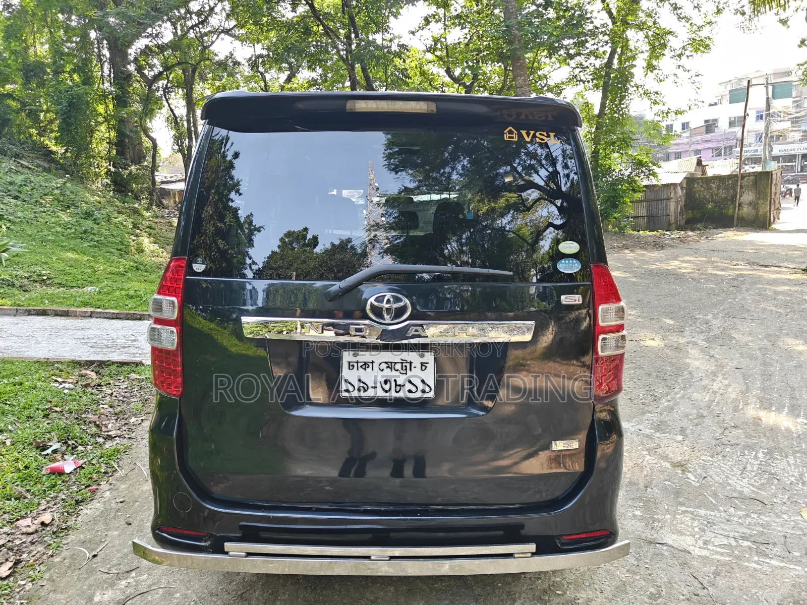 Toyota Noah 2012 Black