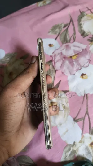 স্যামসাং গ্যালাক্সি জে৭ ৩২ জিবি গোল্ড