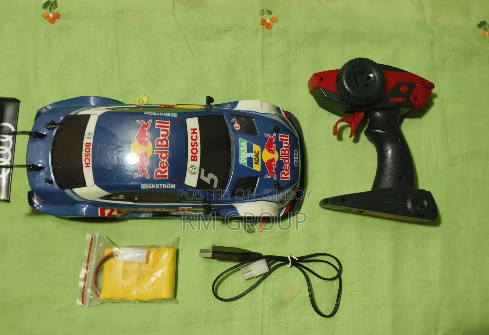 Audi RS 5 DTM RC Car (Rastar 1:16) With 2.4GHz Remote Charger