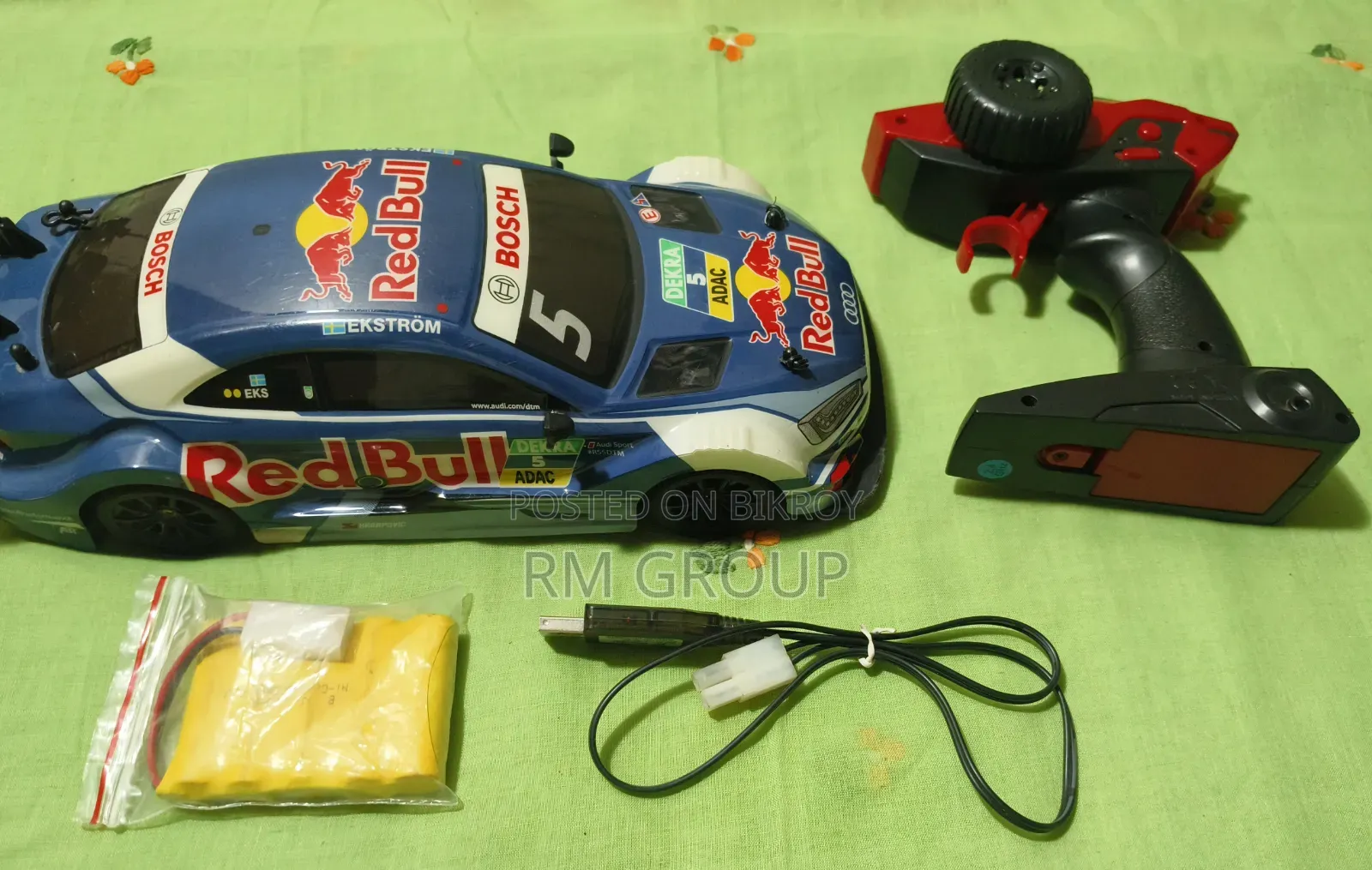 Audi RS 5 DTM RC Car (Rastar 1:16) With 2.4GHz Remote Charger