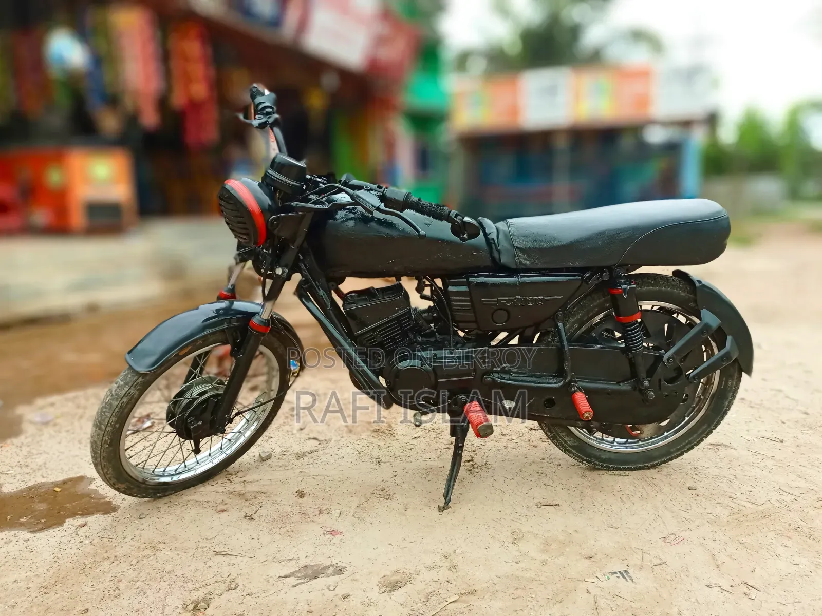 Yamaha 2010 Black