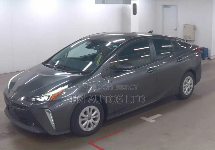 Toyota Prius LE 2021 Gray