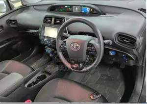 Toyota Prius LE 2021 Gray