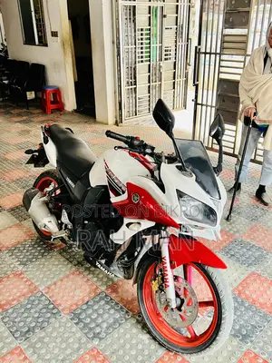 Yamaha FZ 2011 Red