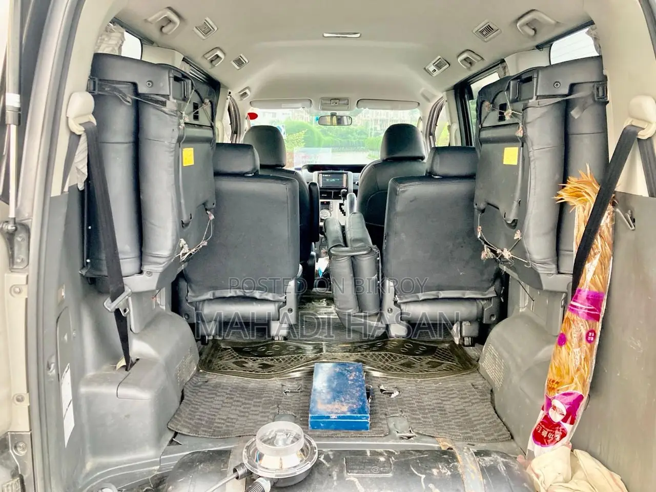 Toyota Noah 2.0 143hp AWD (8 Seater) 2009 Gray