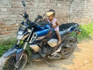 Yamaha FZ 2022 Blue