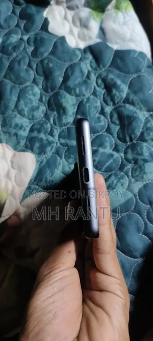 Mobile Phone 128 GB Black